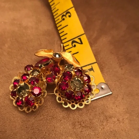 Vintage brooch red and green rhinestones - Picture 8 of 8